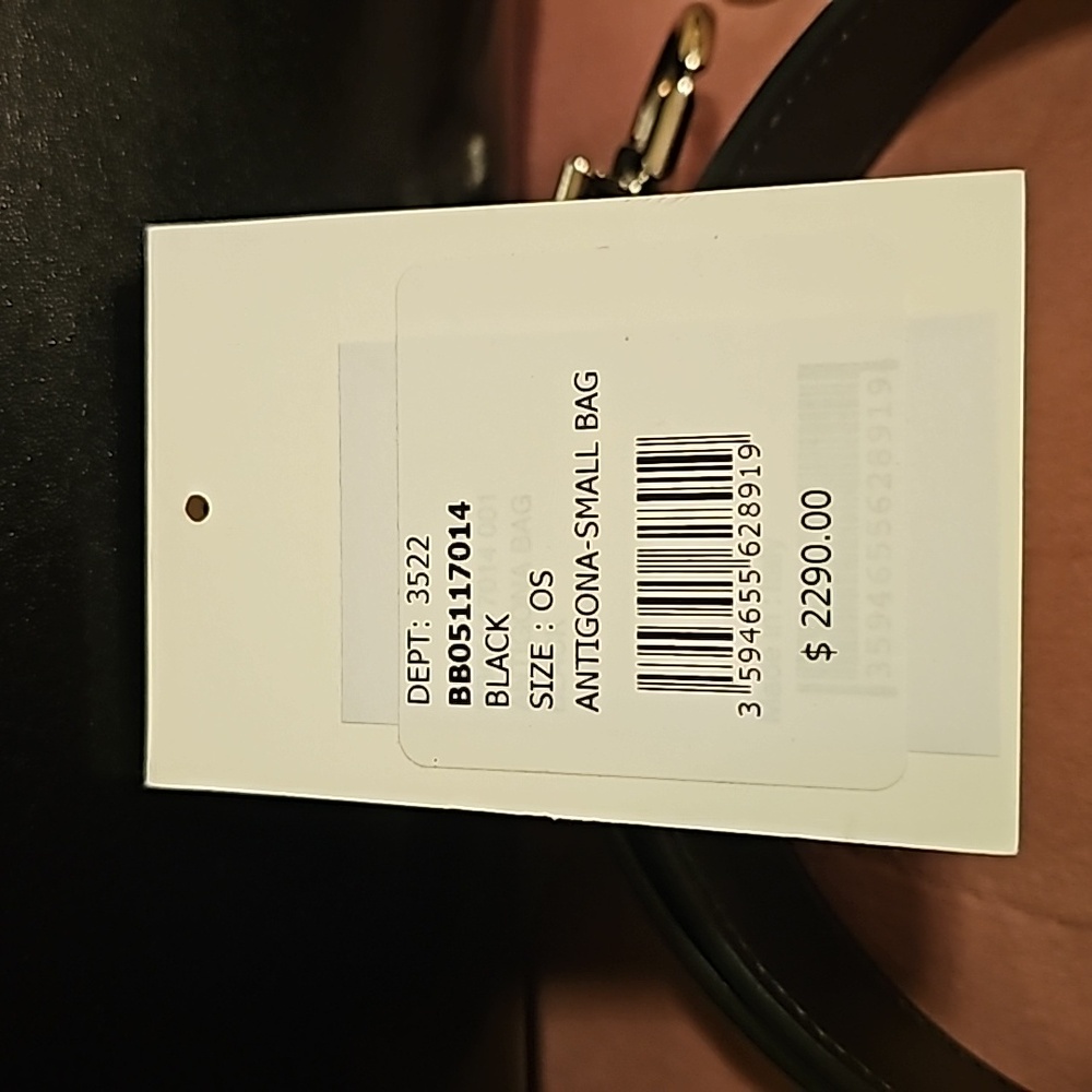 Authentic Givenchy Antigona Small in Smooth Black - Picture 15 of 16